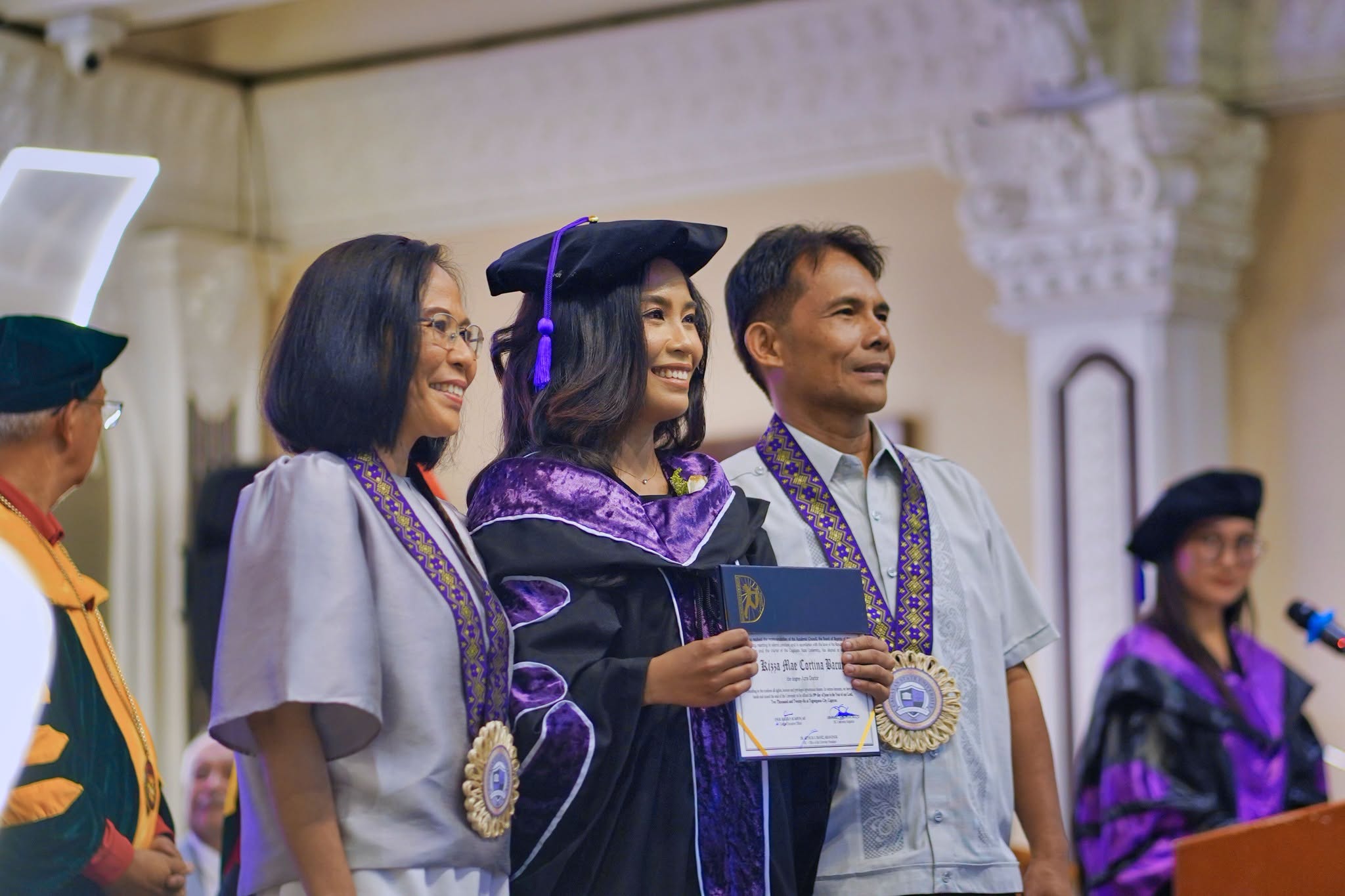 24TH-GRAD-COL-PHOTOSET photo 86